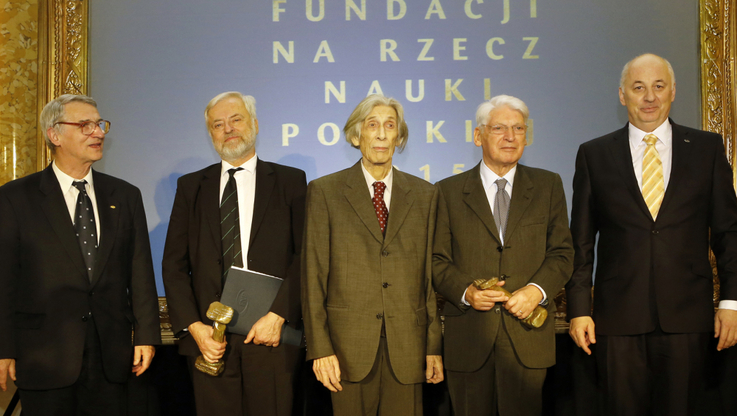 Prof. Andrzej Jerzmanowski -  przewodniczący Rady FNP, prof. Kazimierz Rzążewski, prof. Jerzy Jedlicki, prof. Stanisław Penczek, prof. Maciej Żylicz -  prezes FNP