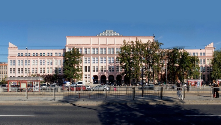 Budynek główny Szkoły Głównej Handlowej w Warszawie