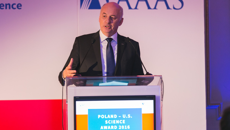 Prof. Maciej Żylicz, prezes FNP, w trakcie przemówienia, fot. One HD