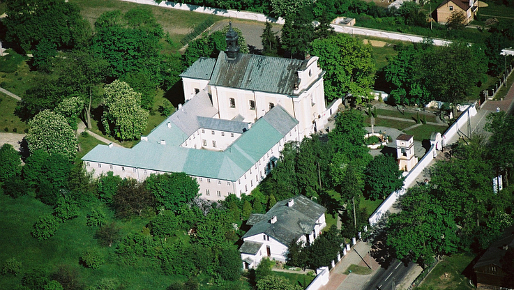 1. Church of St. Stanislaus Bishop Martyr and reformers, Monastic complex of Siennica in Poland