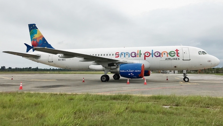 Small Planet Airlines (1)