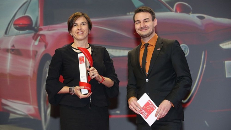 Roberta Zerbi, Szef marki Alfa Romeo na region EMEA odbiera nagrodę Best Car 2018 dla Alfy Romeo Giulia