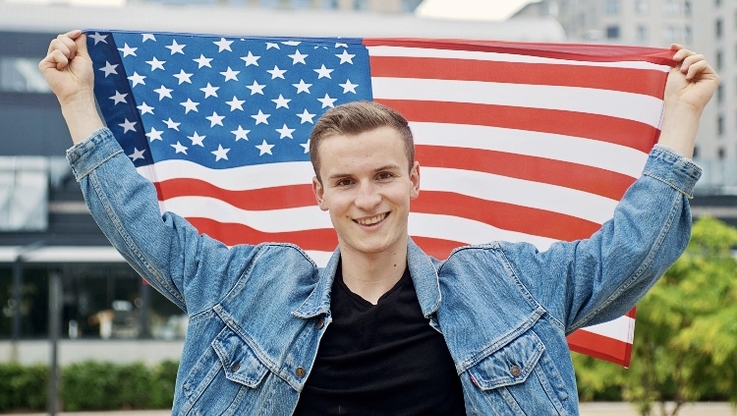 Jakub Dzik w czasie orientation po przylocie do USA w Scio, New Jork