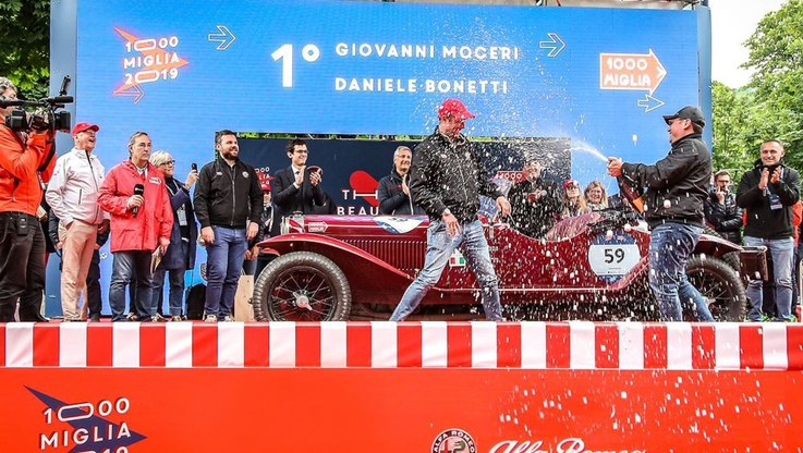 FCA Polska/Brescia Alfa Romeo zwyciężczyni 1000 Miglia, Moceri i Bonetti na viale Venezia