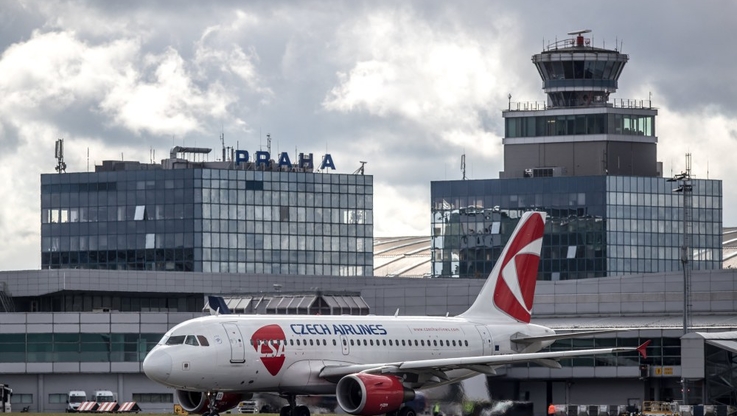 
								Czech company Travel Service buying Czech Airlines
							