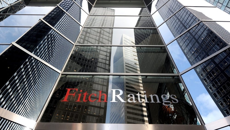 
								Fitch declares review of US AAA rating
							