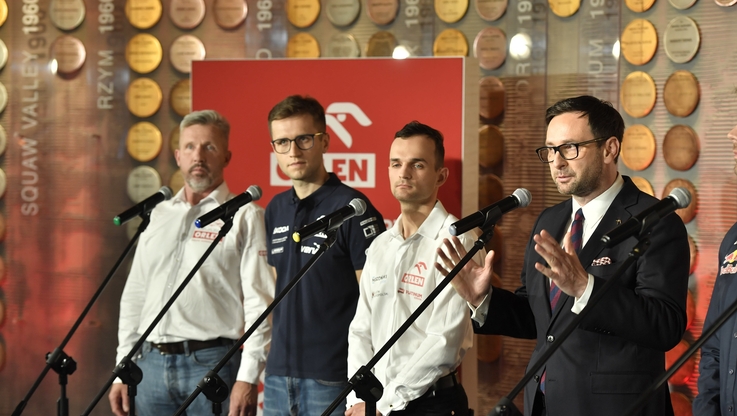 PAP/S.Leszczyński - Otwarcie strefy motosportu ORLEN Team (od lewej: Krzysztof „Szopa” Szopiński, Mikołaj Marczyk, Bartosz Zmarzlik, Daniel Obajtek)
