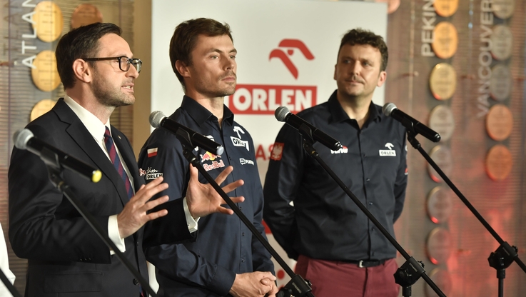 PAP/S.Leszczyński - Otwarcie strefy motosportu ORLEN Team - (od lewej: Daniel Obajtek, Kuba Przygoński, Bartłomiej Marszałek)