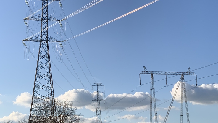 Fot. Polskie Sieci Energetyczne - Nowa linia 400 kV Czarna-Pasikurowice wybudowana w latach 2016-2021