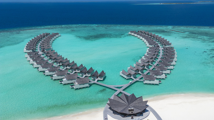OMI Image - Mövenpick - chodakowska Resort Kuredhivaru Maldives - Bodumas Beach