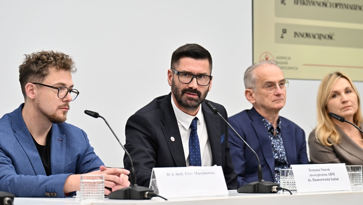 Fot. PAP/M. Kmieciński (2)
