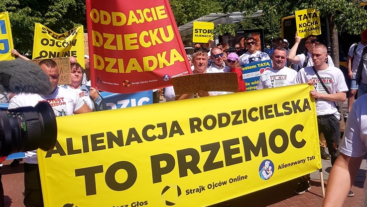 Fot. Strajk Ojców Online (3)