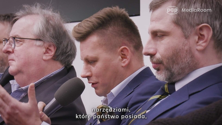 Fot. PAP - kadr z filmu (2)