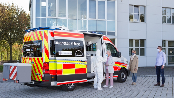 MAN Truck & Bus Polska sp. z o.o./MAN TGE - pojazd diagnostyczny do wykonywania testów koronawirusa (1)