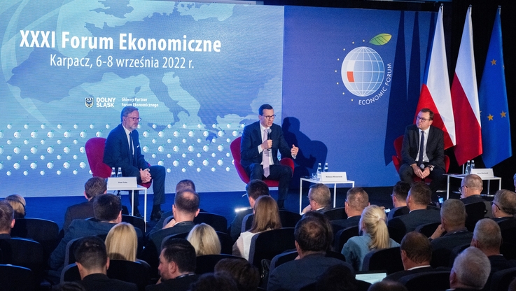 Forum Ekonomiczne - premier Czech Petr Fiala oraz premier Polski Mateusz Morawiecki