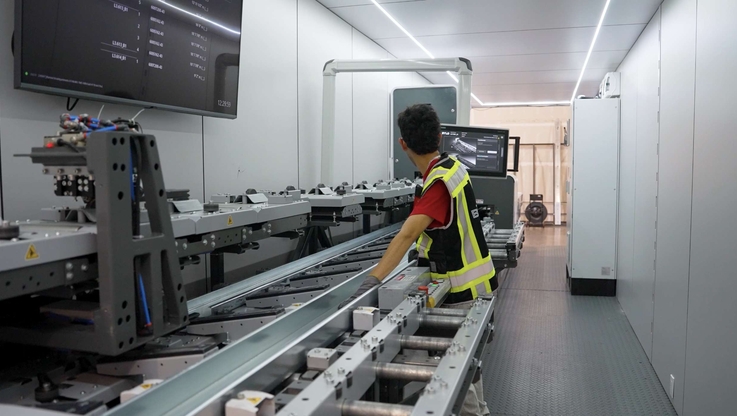 BYLD Technologies Sp. z o.o./autorska prasa hydrauliczna ze znakowarką laserową do obróbki profili stalowych