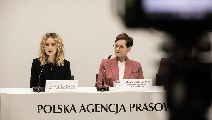 Krzysztof Ćwik/UMW (3)