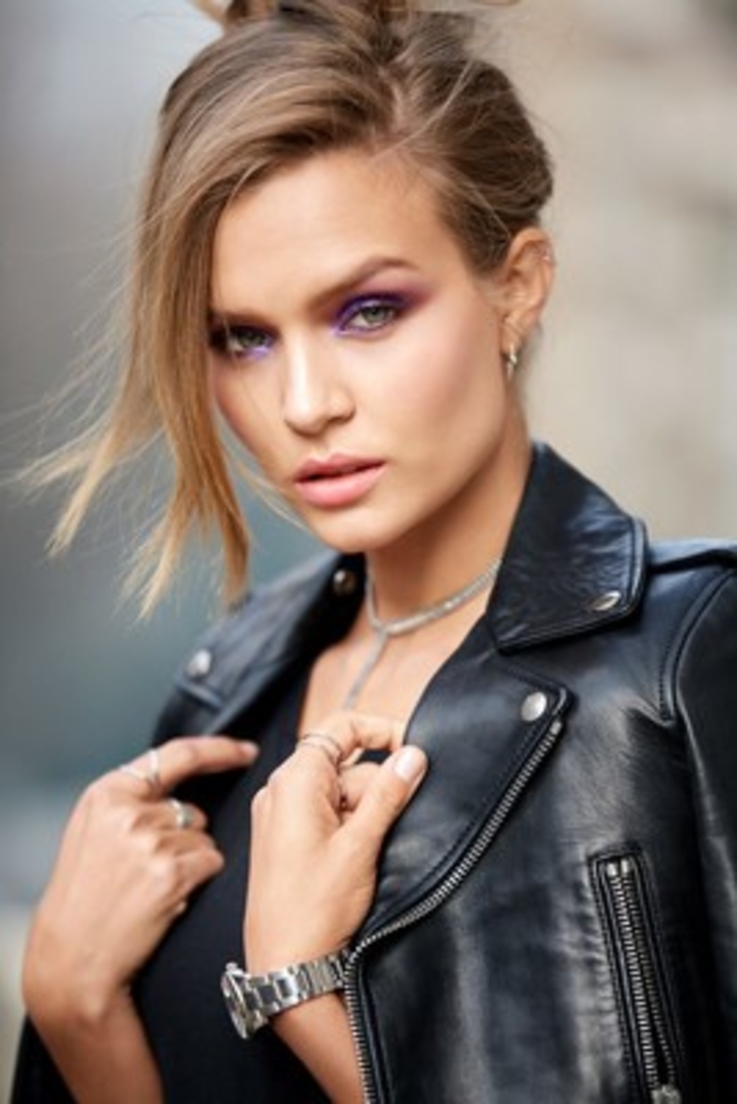 Maybelline New York/Josephine Skriver 