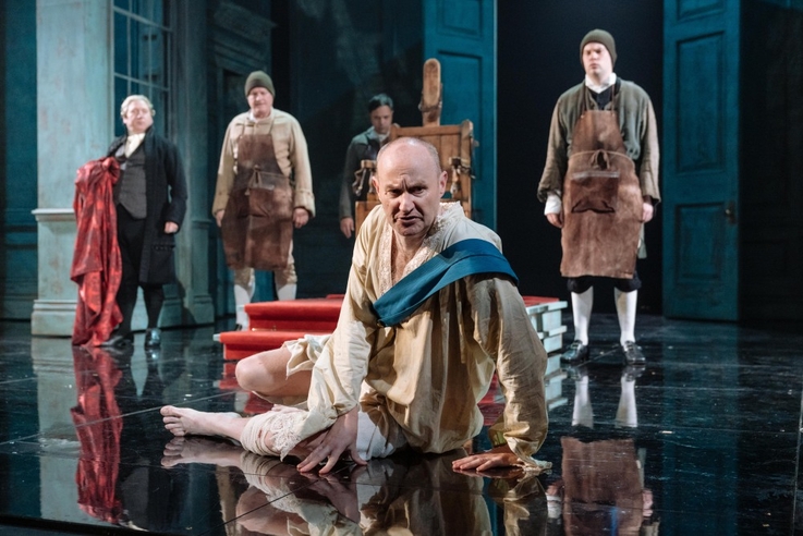 Mark Gatiss w „Szaleństwie króla Jerzego” na scenie Nottingham Playhouse i na żywo w kinach już 20.11.2018, fot. NT Live