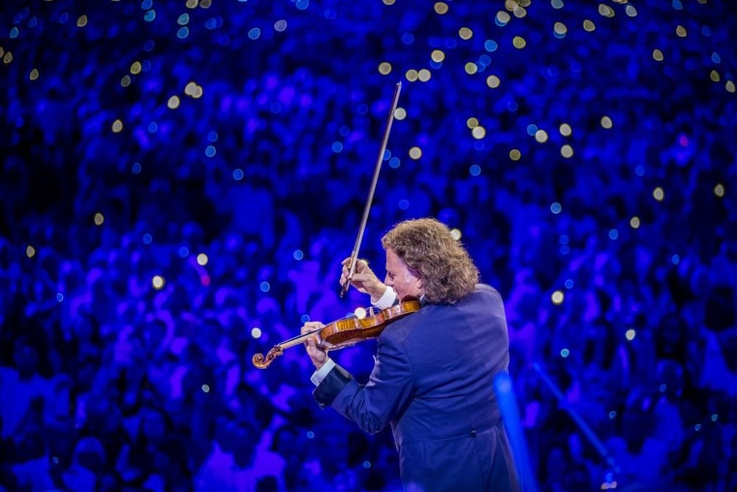 André Rieu podczas koncertu karnawałowego w Sydney