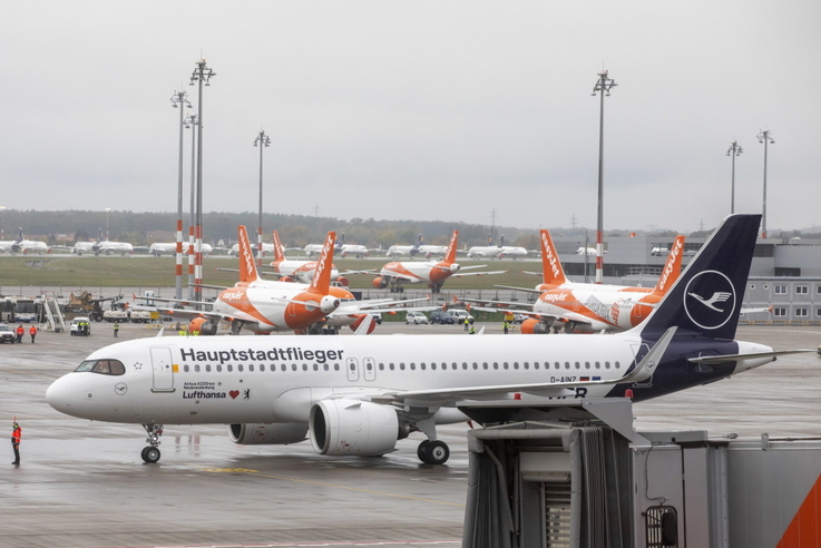 
								BER Berlin Brandenburg Airport Begins Operation
							