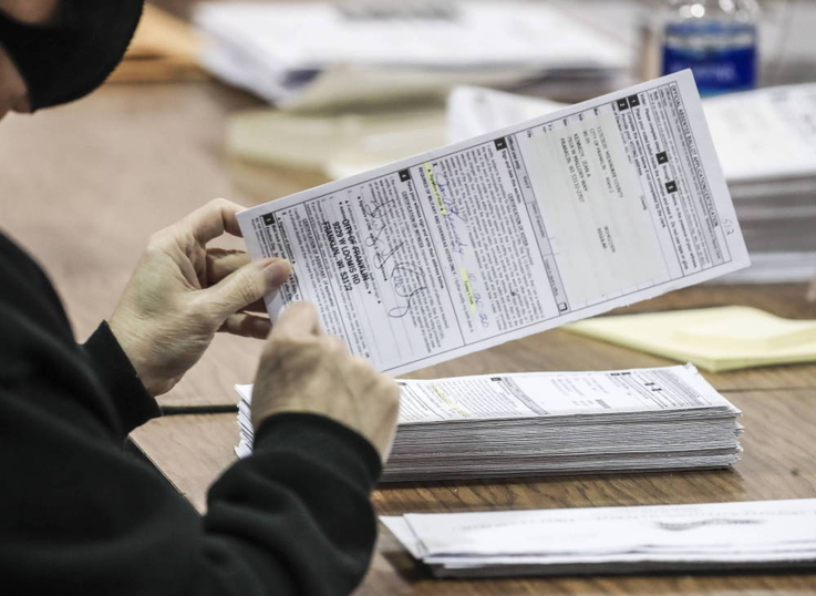 
								Election ballot recount in Wisconsin
							