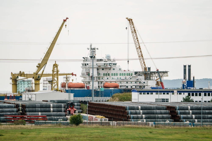 
								Nord Stream 2 project at Mukran port in Sassnitz
							