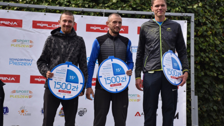 Trzech najlepszych biegaczy Biegu Przemysława pokonali dystans 5 km w zaledwie 15 minut; Fot. P. Fehler