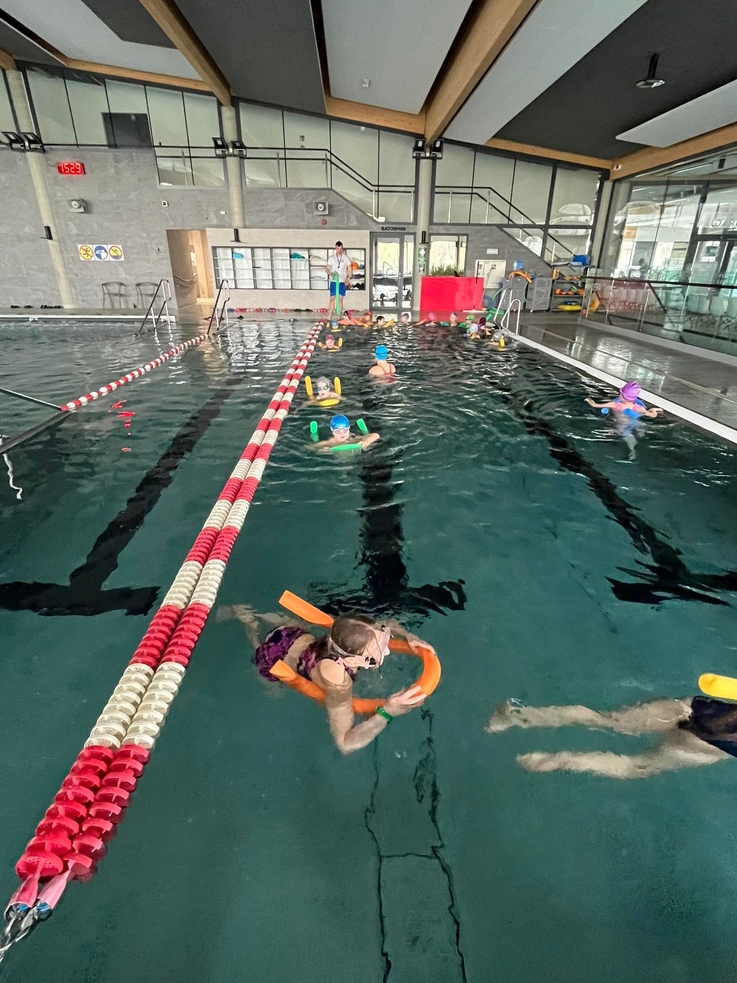 Fot. Program powszechnej nauki pływnaia Umiem Pływać 2023