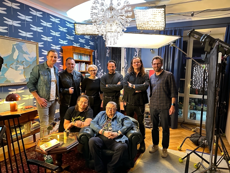 Fundacja powszechnego czytania - Od lewej u góry: Robert Gryka, Michał Wilk, Maria Deskur, Tadeusz Śliwa, Michał Sobociński, Julek Baliszewski, Michał Mann, Wojciech Mann