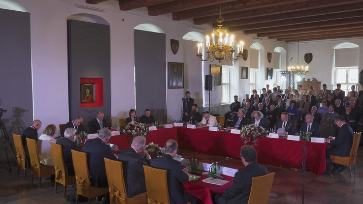 Dialog pełen szacunku i otwartości między wiarą a 