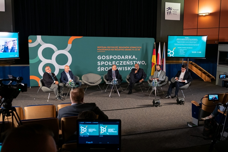 PGE Polska Grupa Energetyczna - Debata PGE „Wspólna przyszłość regionów górniczych położonych w trójstyku granic PL-CZ-DE. Gospodarka, Społeczeństwo, Środowisko” (1)