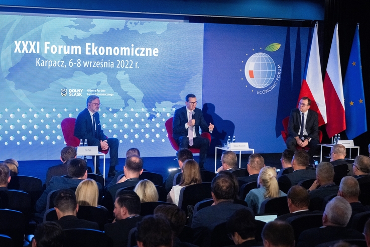 Forum Ekonomiczne - premier Czech Petr Fiala oraz premier Polski Mateusz Morawiecki