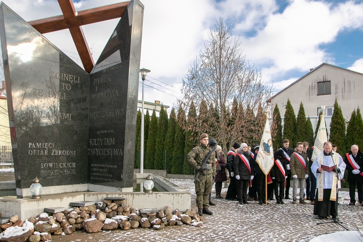 W Sokołach na Podlasiu wzniesiono pierwszy w Polsce pomnik ofiar operacji polskiej NKWD 1937-1938