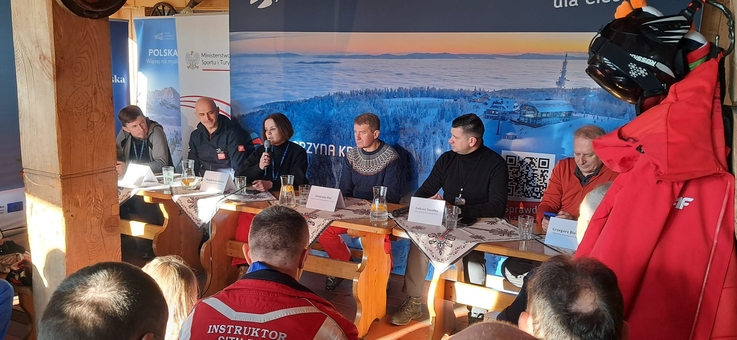 Polska Organizacja Turystyczna (1)