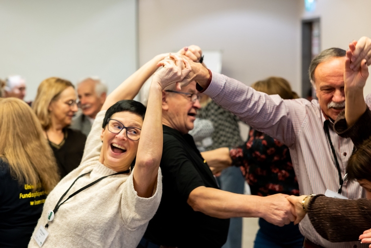 Małe projekty, duże zmiany. Ruszył nabór do programu „Pokolenia w Akcji”